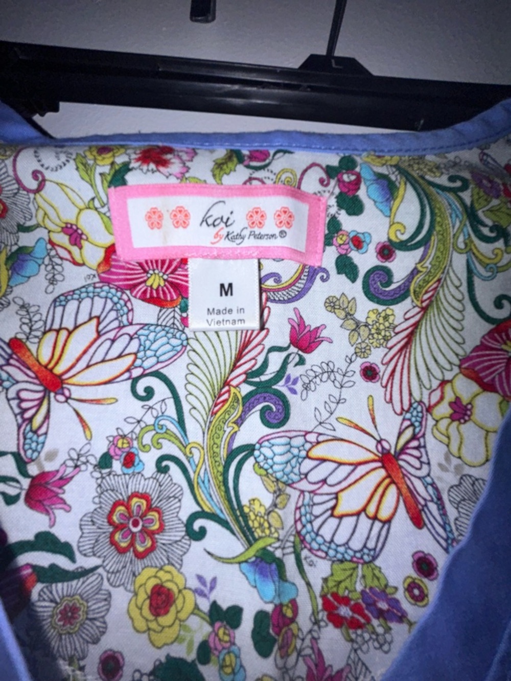 Bundle of Two Scrubs Tops - Picture 9 of 12